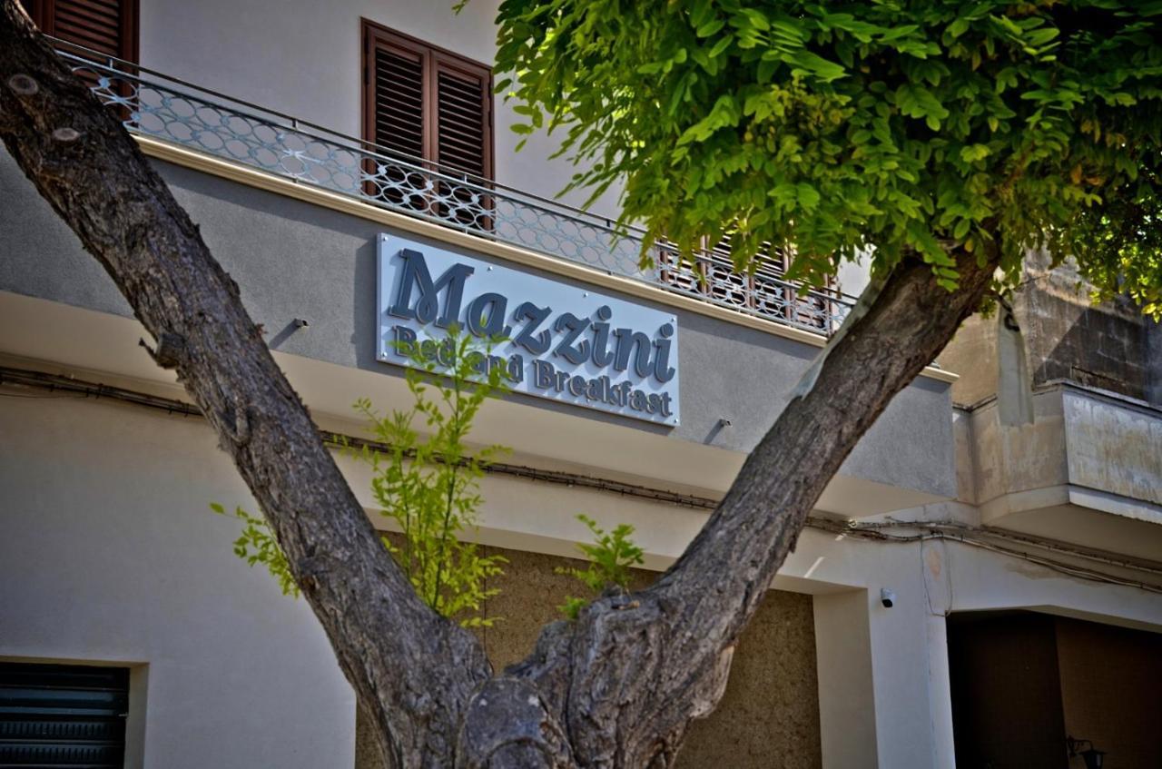 Bed & Breakfast "Mazzini" Leverano Exterior foto